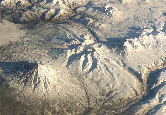 Файл:Schmidt volcano.jpg
