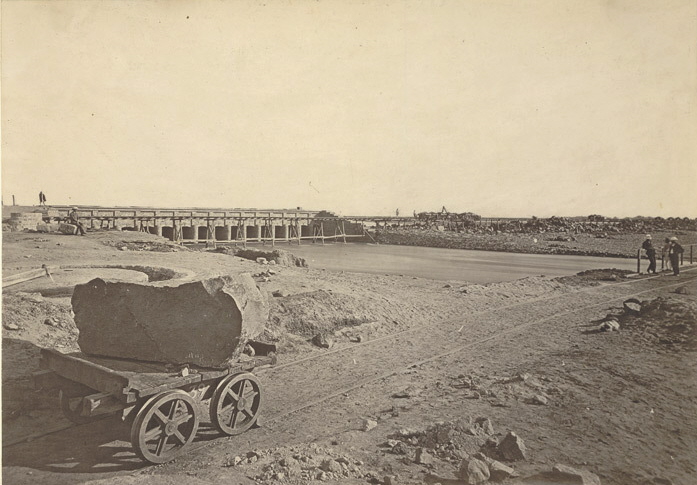 Файл:Agra canal headworks1871a.jpg