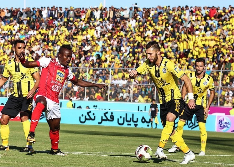 Файл:F.C. Pars Jonoubi and FC Persepolis.jpg