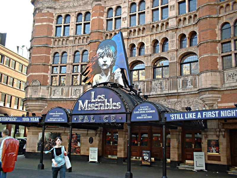Файл:PalaceTheatre.jpg
