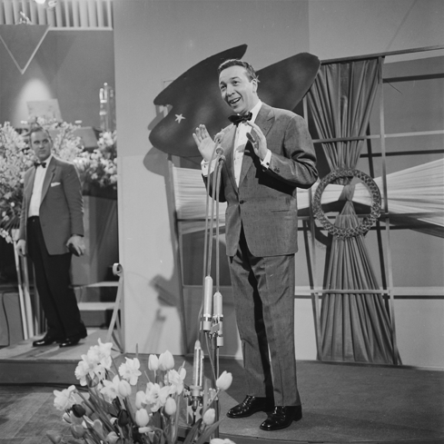 Файл:Eurovision Song Contest 1958 - André Claveau.png