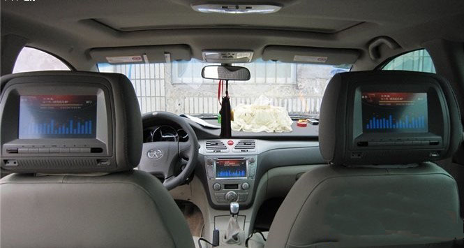 Файл:Headrest dvd player.jpg