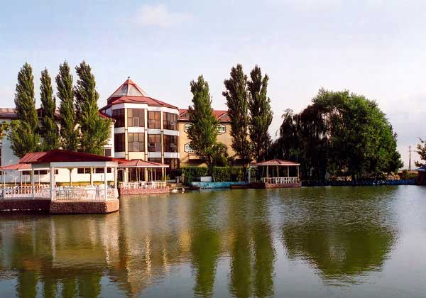 Файл:Tourism albom 05 11 b.jpg