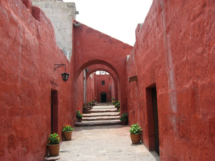 Файл:Red houses.jpg