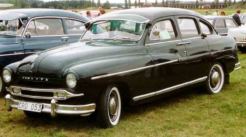Файл:1954 Ford Vedette CRO053.jpg