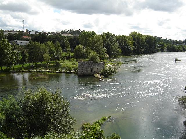 Файл:Cavado ponte do bico.jpg