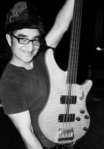 Файл:John Avila.jpg