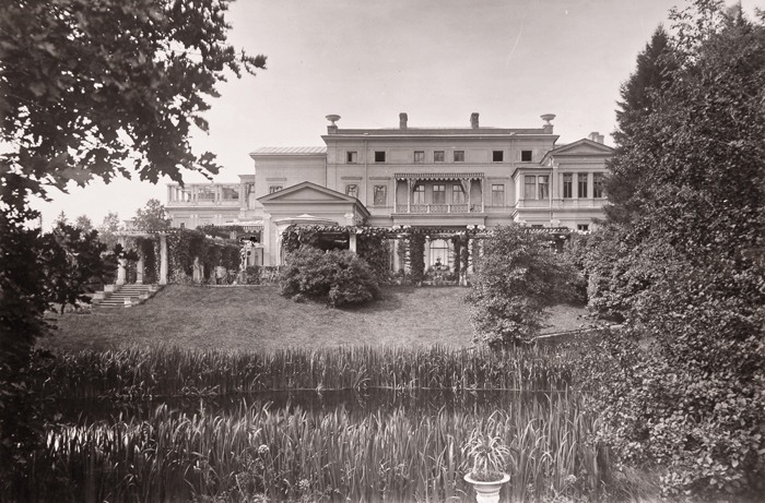 Файл:Mikhailovka Palace.jpg