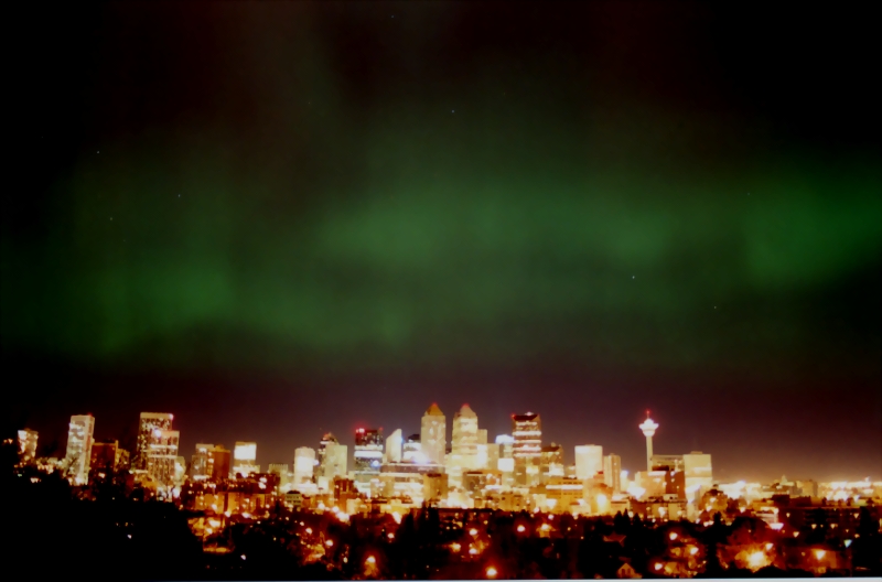 Файл:Calgary-Northern lights.jpg