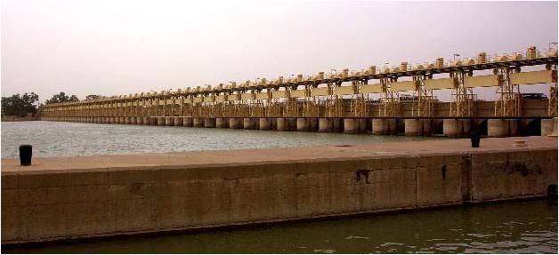 Файл:Kut Barrage USACE NWD.jpg