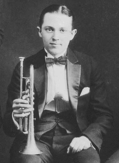 Файл:Bix Beiderbecke cropped.jpg