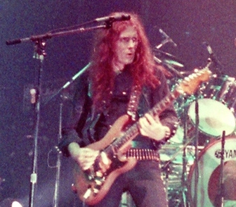 Файл:Fast Eddie Clarke Motorhead 1982 (cropped).jpg