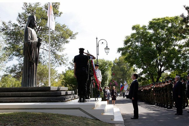 Файл:Dmitry Medvedev in Cyprus 7 October 2010-4.jpeg