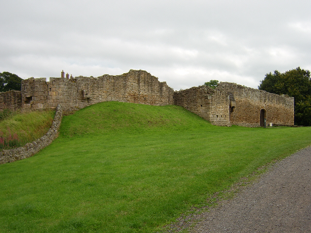 Файл:Aydon Castle.jpg