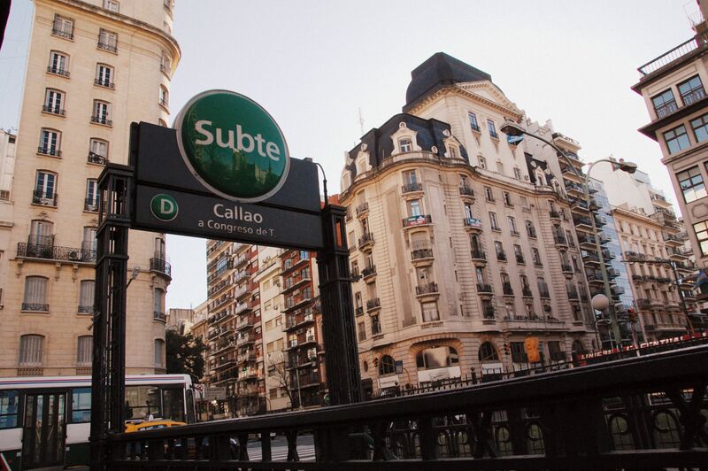 Файл:Callao Station, Line D.jpg
