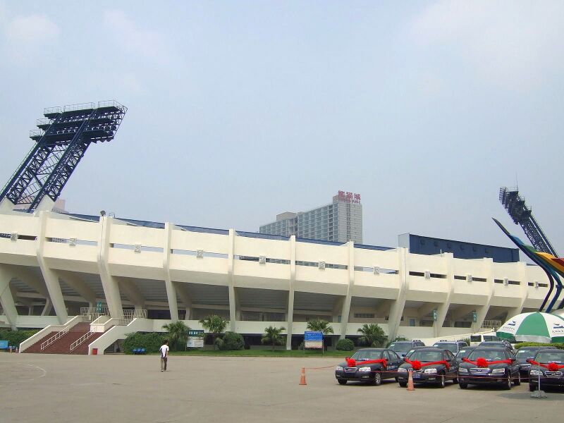 Файл:Chengdu Sports Center.JPG
