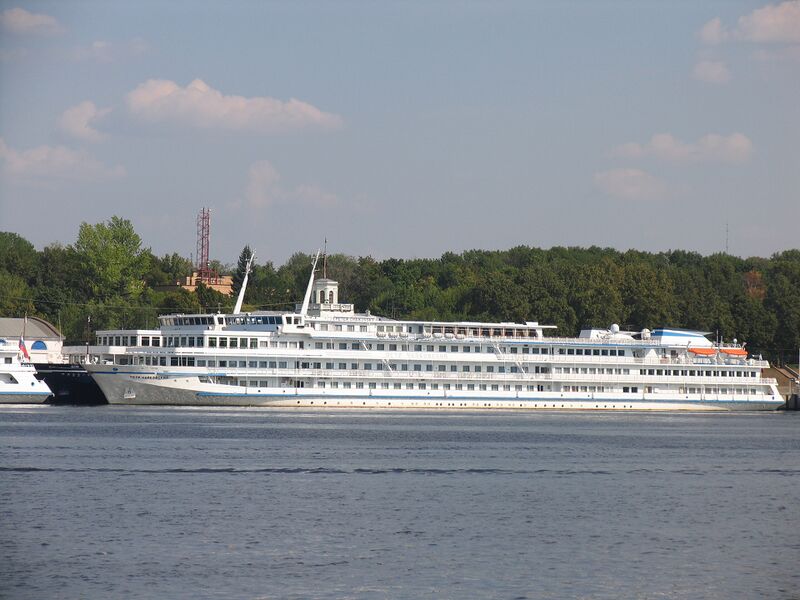 Файл:Peter Chaikovsky ship.jpg