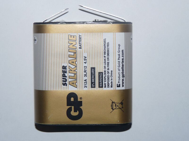 Файл:GP 3R12 battery.JPG