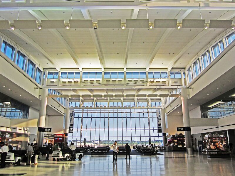 Файл:Terminal E.JPG