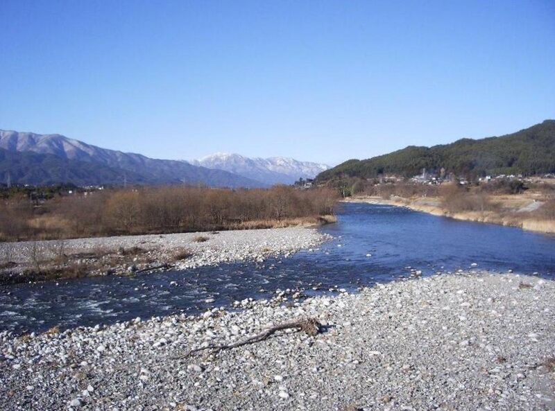 Файл:Tenryū River December 28, 2005.JPG