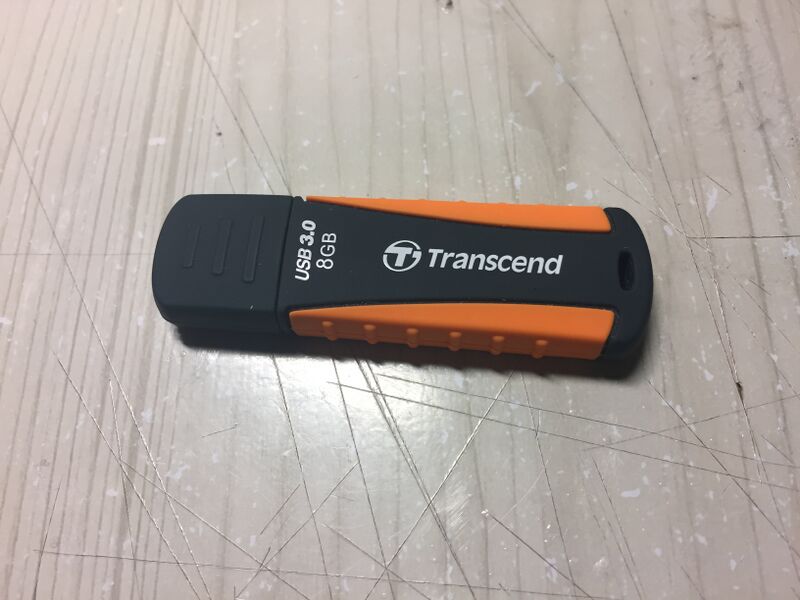 Файл:Transcend USB flash drives.jpg