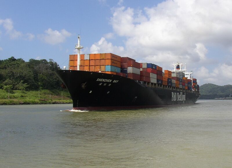 Файл:Panamax container ship.JPG