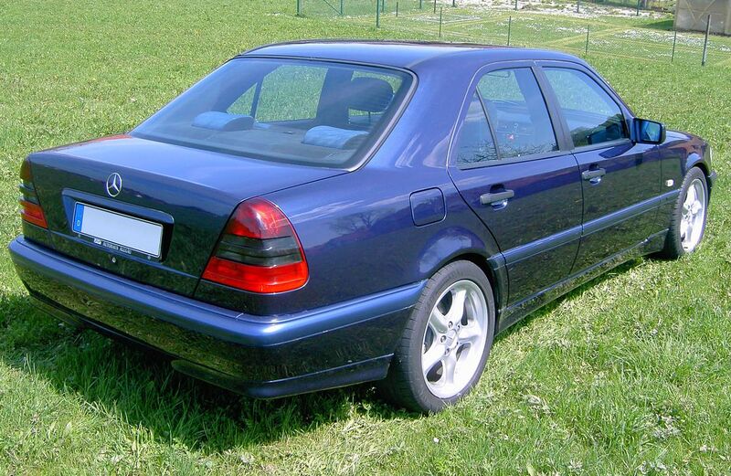 Файл:W202 back.JPG