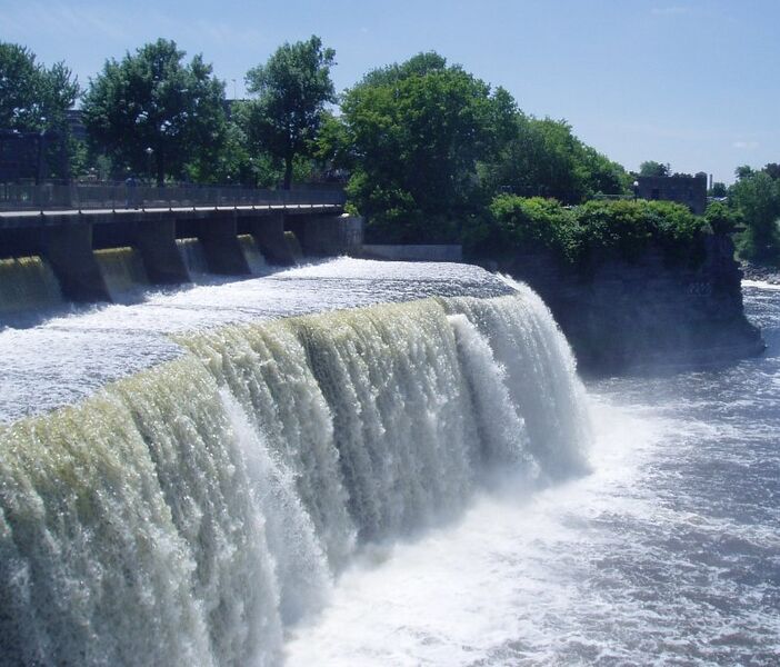Файл:Rideau Falls.JPG