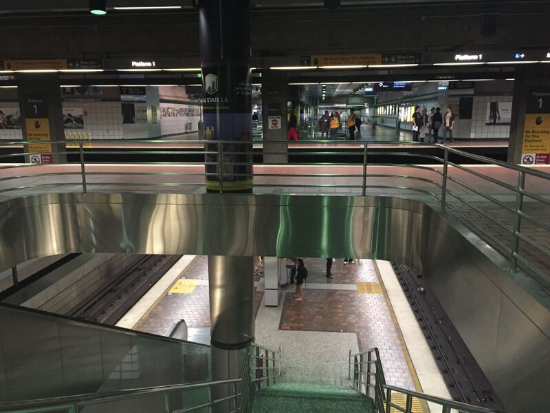 Файл:7th-Metro Center platform 2016.jpg