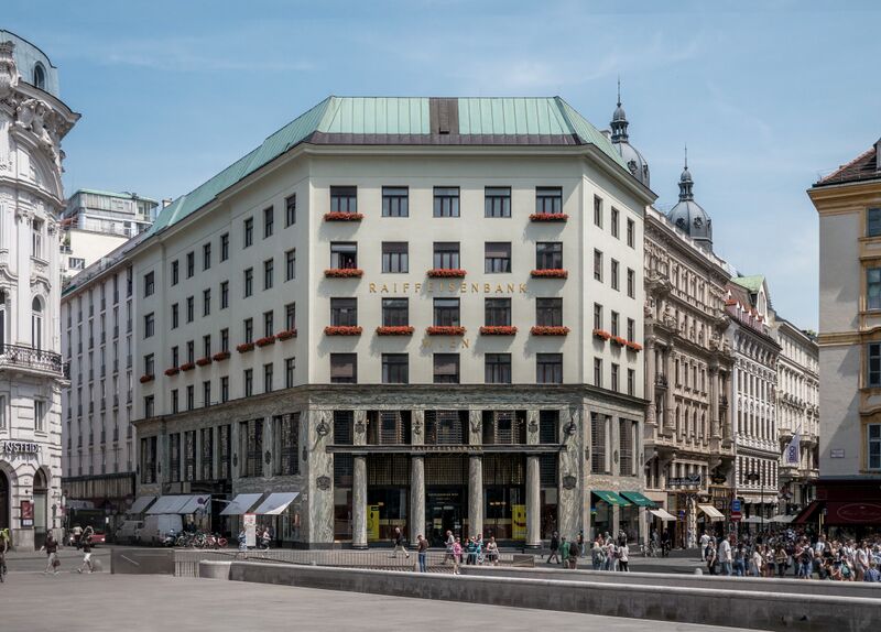 Файл:Looshaus Michaelerplatz.JPG