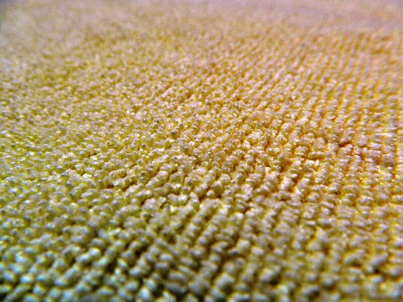 Файл:Microfiber or Microfibre.JPG