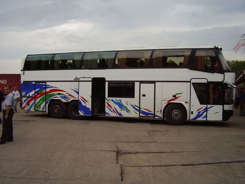 Файл:Neoplan.JPG