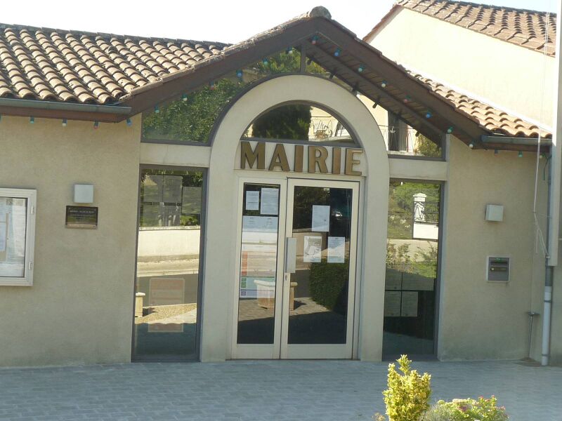 Файл:Rougnac mairie1.JPG