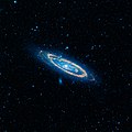 Изображение галактики Андромеды (M31) в инфракрасном спектре в диапазоне 3,4 и 4,6 мкм (синий); 12 мкм (зелёный) и 22 мкм (красный).