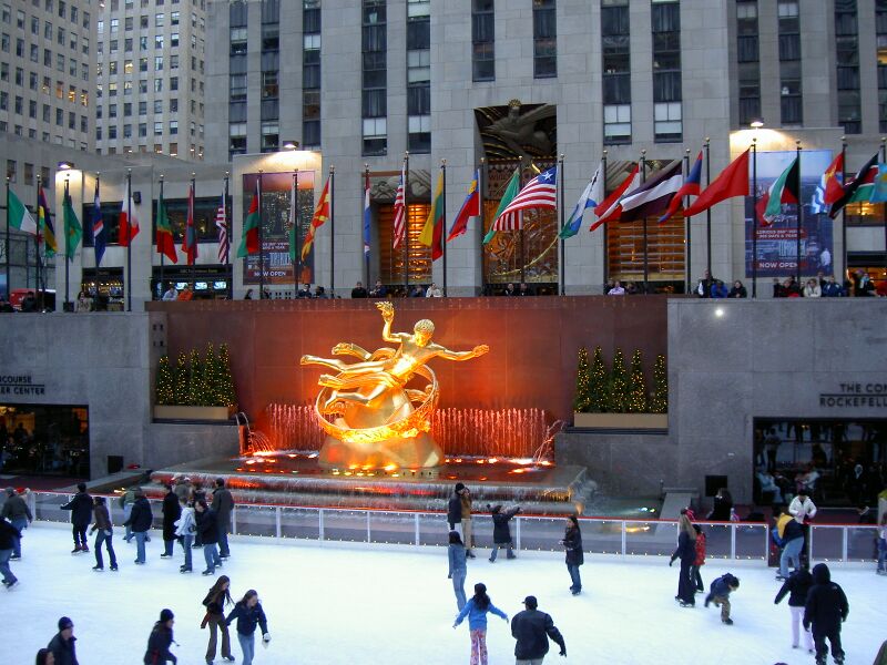 Файл:Rockefeller Center (2006).JPG