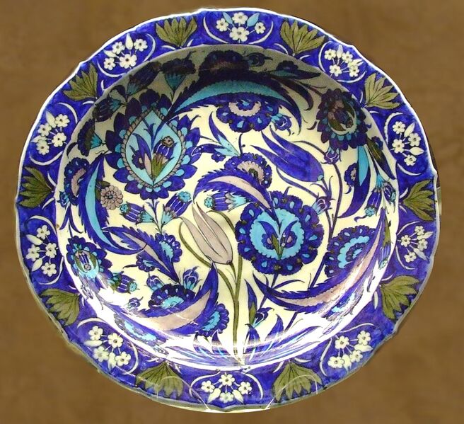 Файл:Iznik dish.JPG