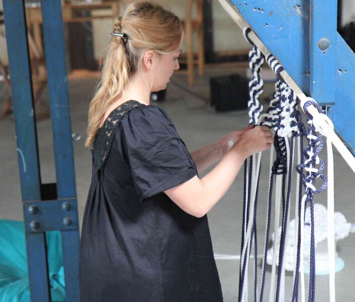 Файл:Macrame dowel.jpg