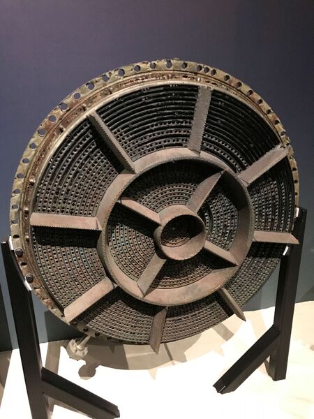 Файл:Recovered F-1 engine injector.jpg