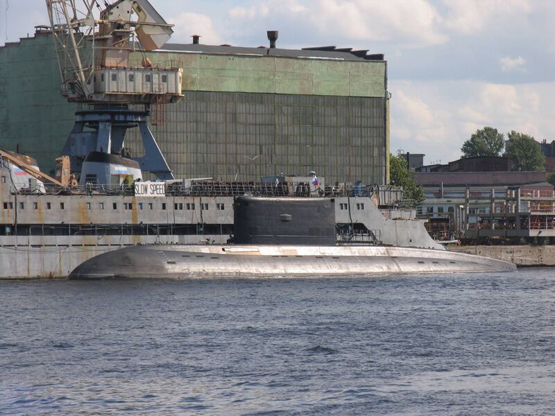 Файл:Kilo-class in SPb.JPG