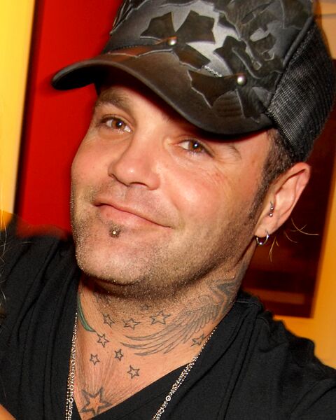 Файл:Shifty Shellshock 2009.jpg