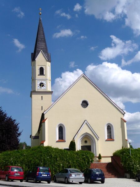 Файл:Pfarrkirche Postau.JPG