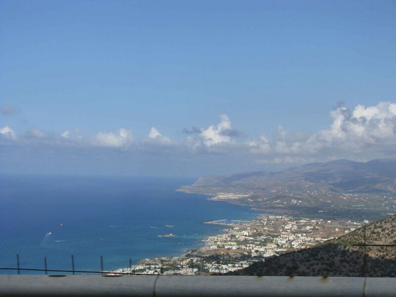 Файл:Malia, Crete 2014.JPG