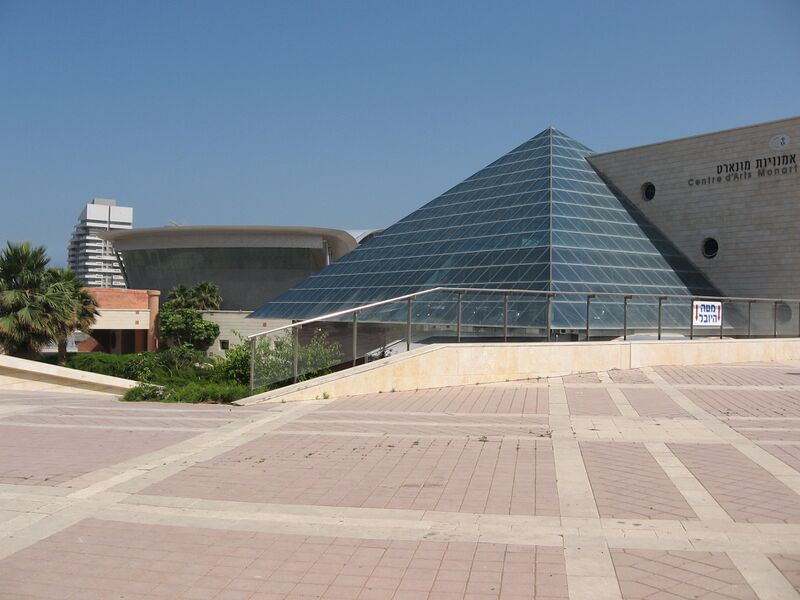 Файл:Ashdod Monart2.JPG