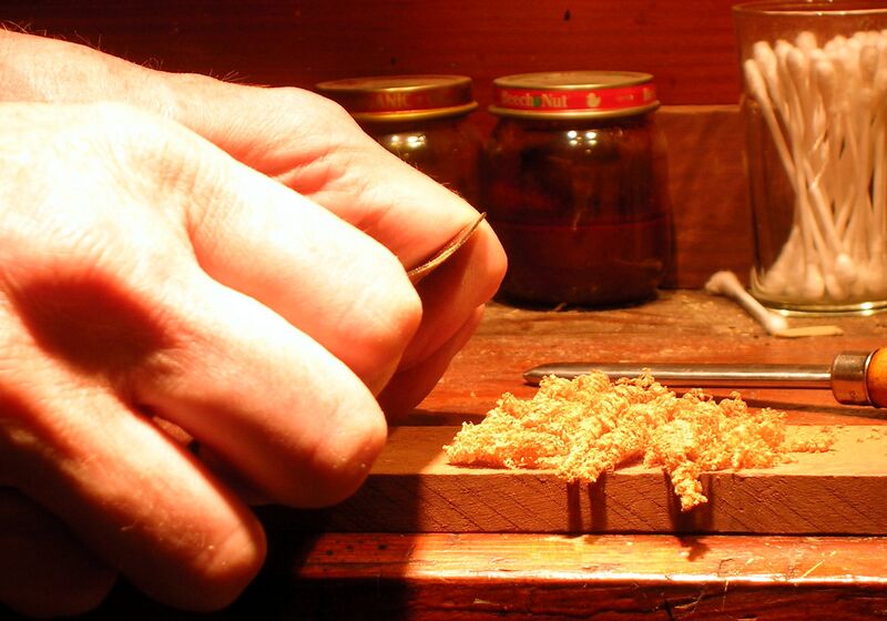 Файл:Card scraper.JPG