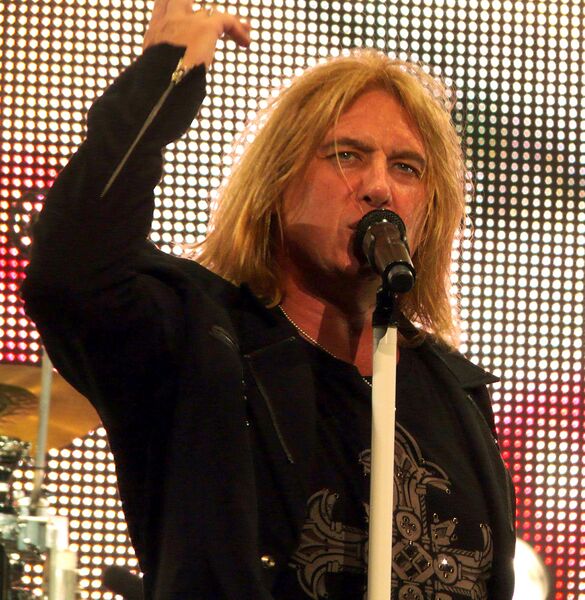 Файл:JoeElliott.JPG