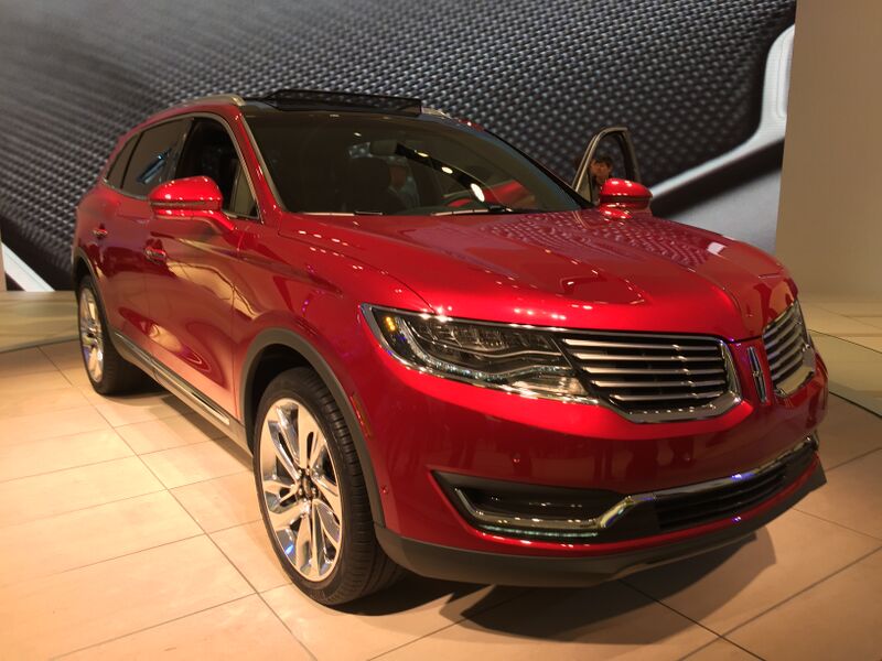 Файл:2016 Lincoln MKX.jpeg