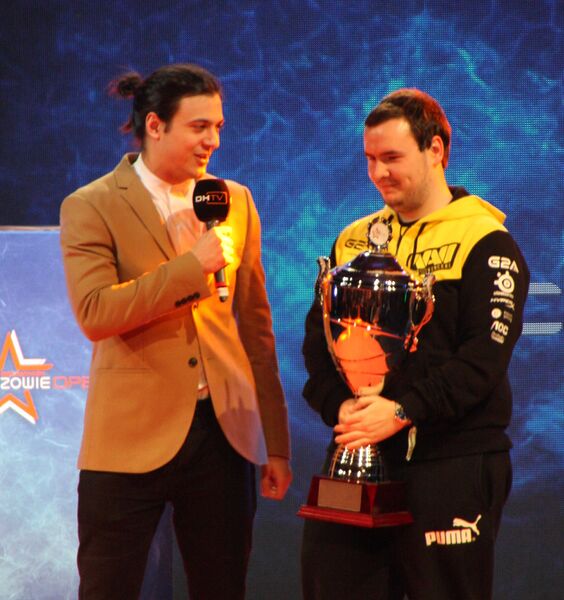 Файл:DH Leipzig16 Guardian interview.JPG