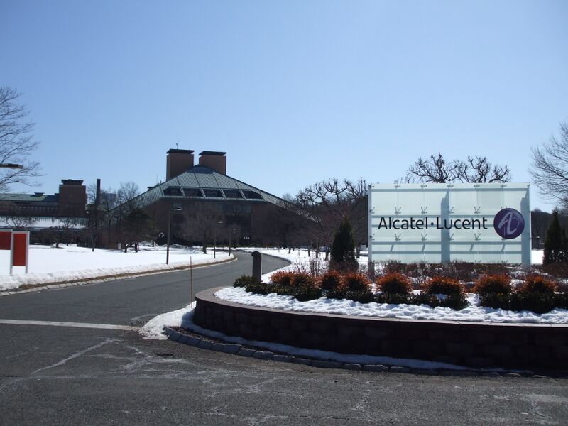 Файл:Alcatel-Lucent Murray Hill.JPG