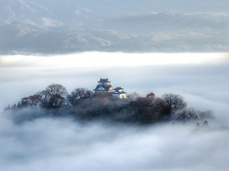 Файл:Echizen Ono Castle.jpg