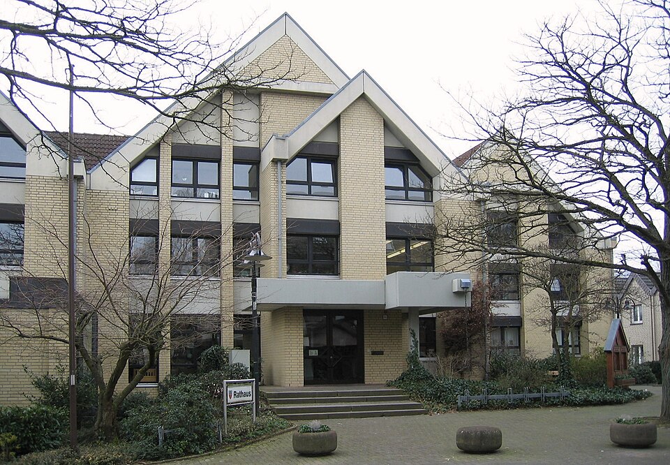 Файл:Ense-Bremen-Rathaus1-Asio.JPG